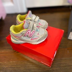 Toddler new balance sneakers